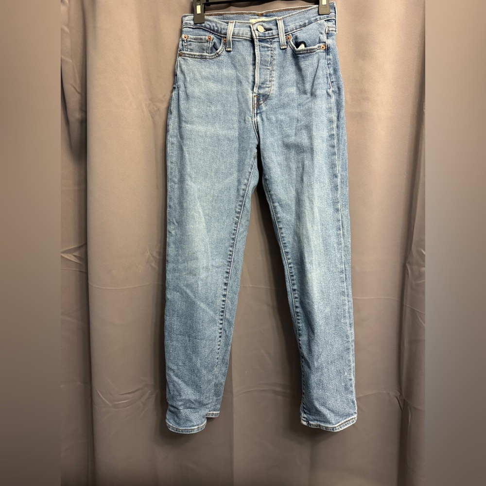 Levi's High-Rise Light Wash Jeans
